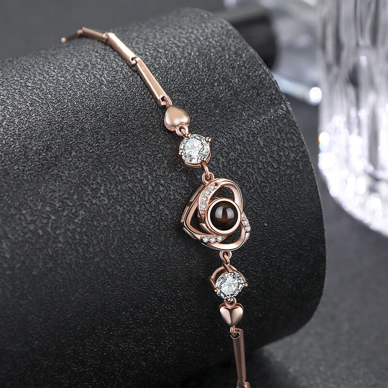 B35 | Heart Photo Bracelet