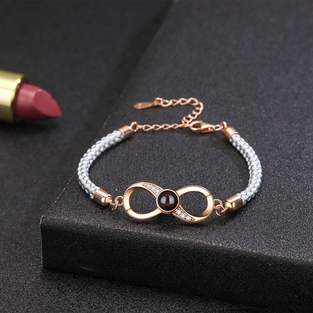 B687 | Bracelet with Hidden Photo