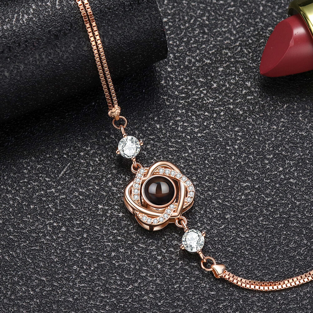 B410 | Bracelet with Picture in It