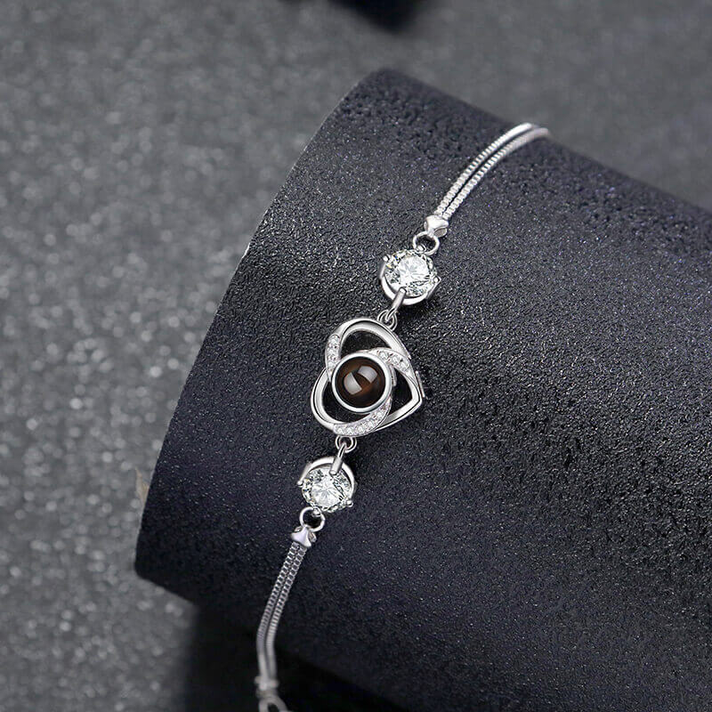 B8 | Heart Shape Bracelet with Picture Inside