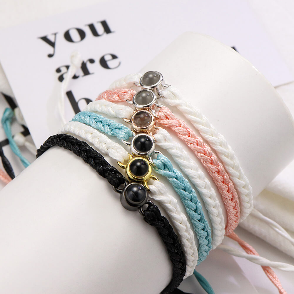 B245 | Memory Bracelet with Pictures